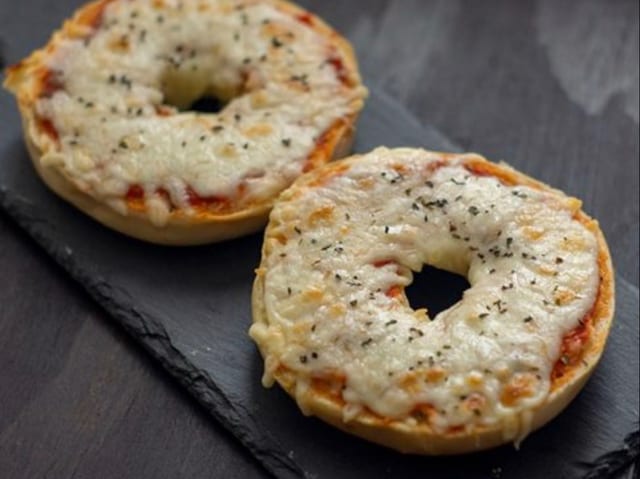 Bagel Pizza.